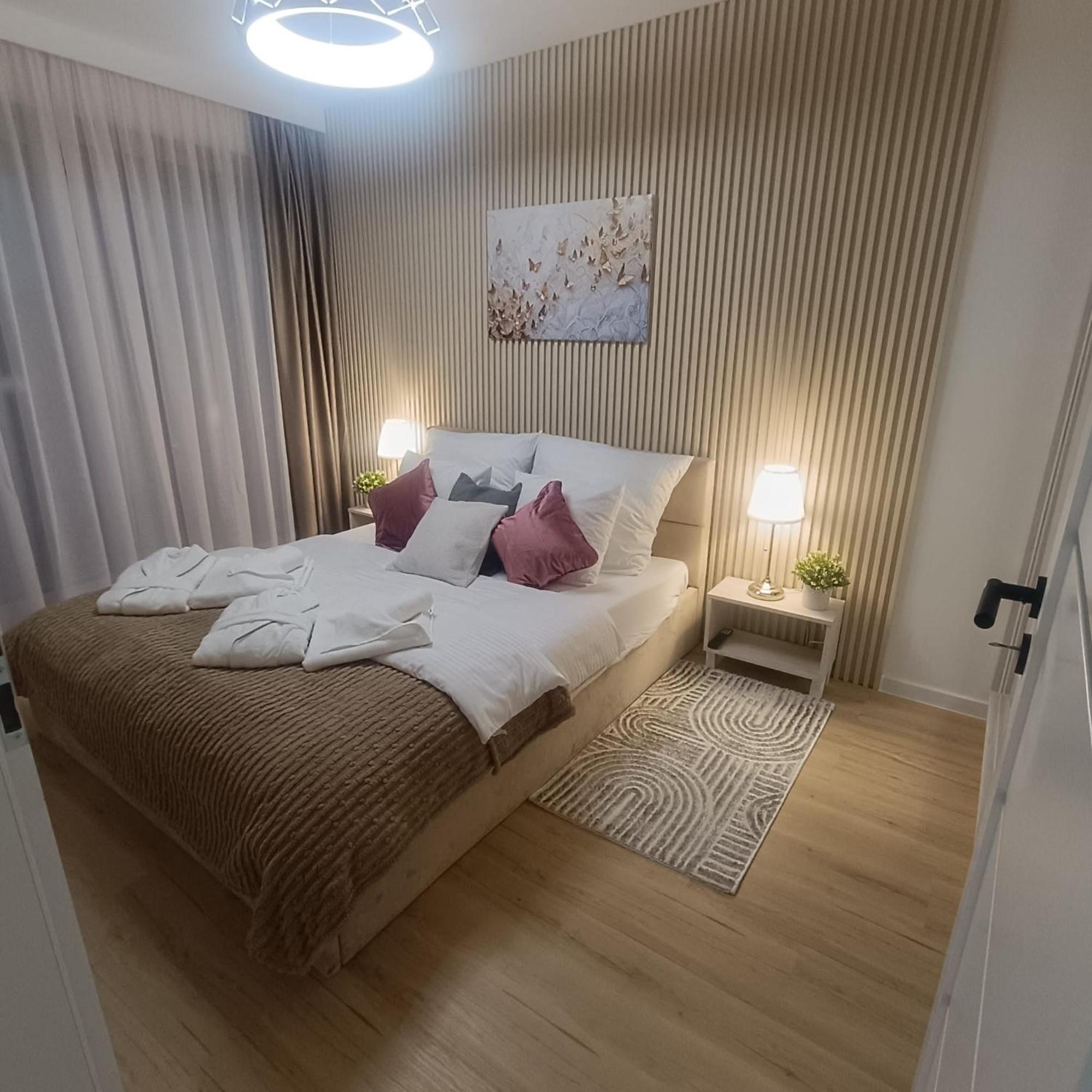 Apartment Butterfly Luxury Kasprowicza Klimatyzacja, Prywatny Parking, Basen & Fitness W Cenie Kolberg