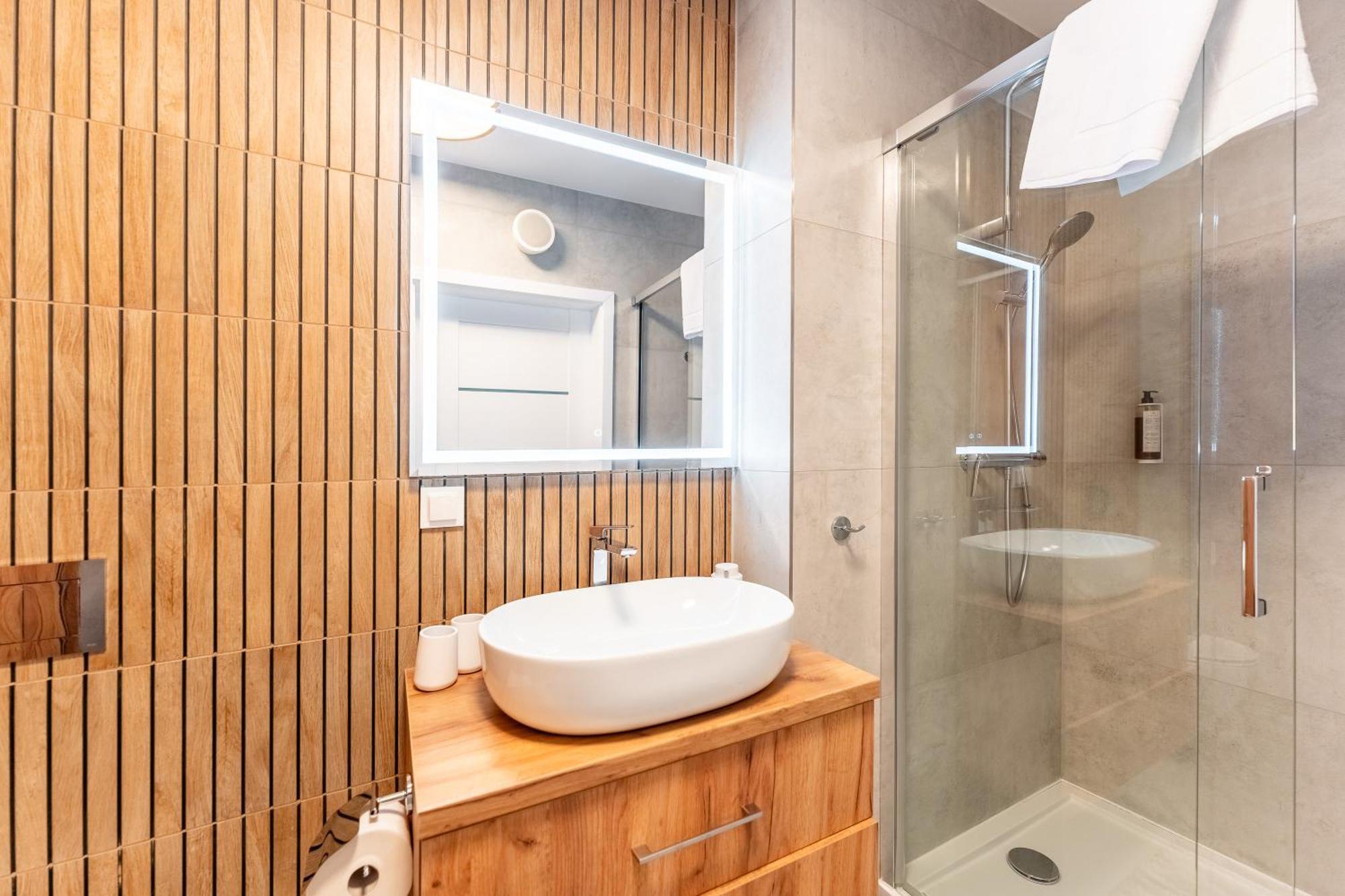 Apartment Butterfly Luxury Kasprowicza Klimatyzacja, Prywatny Parking, Basen & Fitness W Cenie *